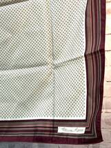 AIGNER アイグナー　スカーフ　ショール　ストール　シルク　ロゴ柄　モノグラム　67×67_画像4