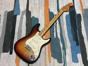 Fender USA 1976 год производства Stratocaster крыло Fender Stratocaster электрогитара Vintage Vintage жесткий чехол имеется 