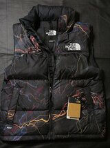 本物正規◆ノースフェイス◆ダウン ベスト ビッグロゴ 1996RETRO NUPTSE■L■黒/柄■TRLGLWPRNT■700FILL■新品/アメリカ限定/IRI メンズ_画像1