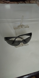 めがね 眼鏡　アクリル スタンド ２個用　メガネ置き台　 陳列台