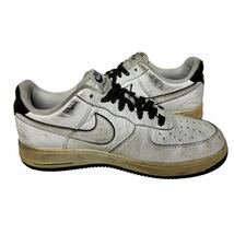 BA362 NIKE ナイキ AIR FORCE 1 エアフォース メンズ スニーカー US9.5 27.5cm ホワイト ブラック 人気モデル_画像5