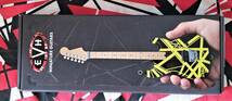 ( 新品、未開封品）EVH ミニチュア楽器 Axe Heaven EVH-002 Black & Yellow エディー・ヴァン・ヘイレン_画像2