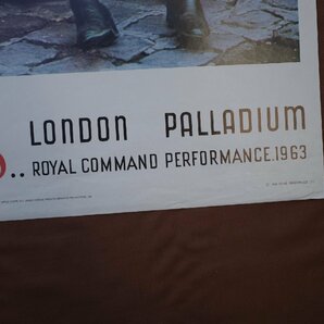 ○1987年ビートルズ  「1964 THE BEATLES ROYAL COMMAND PERFORMANCE」ヴィンテージポスター  古道具のgplus広島2311ｋの画像3
