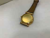 ☆1000円セール☆ courreges クレージュ　paris パリス　腕時計　WATER RESISTANT　8212　白文字盤　ベルト破損　◆21483_画像9