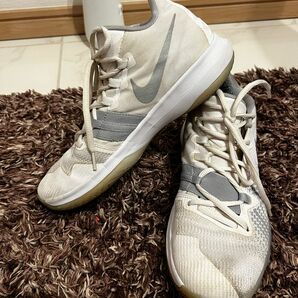 Nike Kyrie Flytrap EP 'Metallic Silver' AJ1935-100