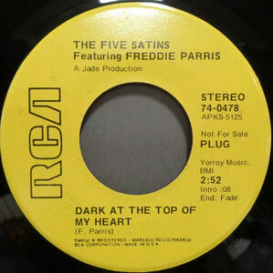 【SOUL 45】FIVE SATINS ft. FREDDIE PARRIS - DARK AT THE TOP OF MY HEART / SUMMER IN NEW YORK (s231106018)