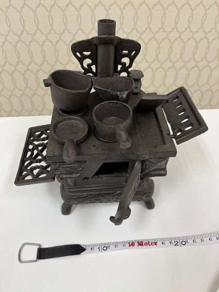 とっても可愛い!ミニチュアクッキングセット鉄製 実際に使えます。ミニチュアコレクター必見!