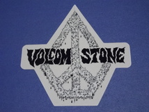 激レア アメリカ西海岸店舗入手 サーフ&ボーダー系ブランド ボルコム【VOLCOM】【VOLCOM STONE】ロゴステッカー 新品未使用品_画像1