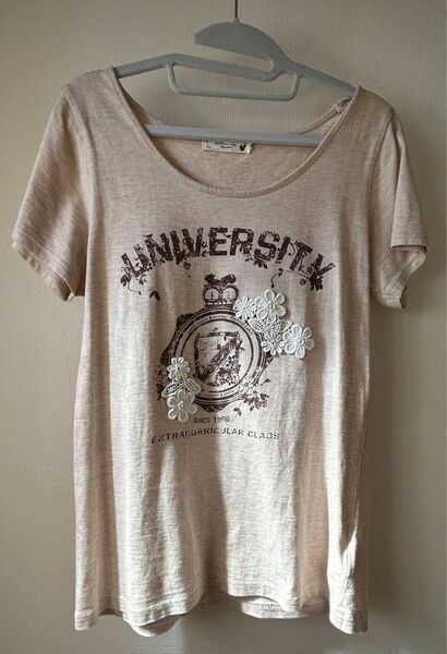 earth music&ecology 半袖 Tシャツ ベージュ