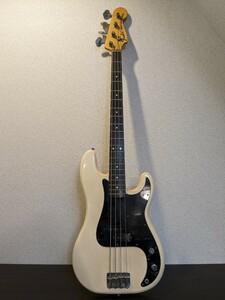 FENDER フェンダー PRECISION BASS ベースギター 4弦ベース エレキベース　本体のみ　弦楽器　Y362