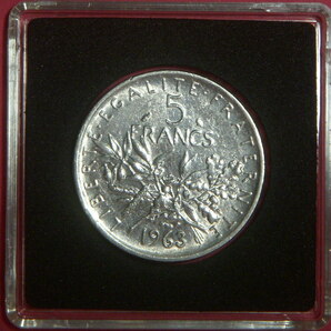 本物銀貨 フランス ５フラン銀貨 1960年鋳造 黒ケースなし 大人気 希少品の画像3