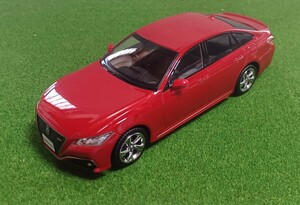 1/30 トヨタ クラウン RS アドバイス（2.0 ターボガソリン） 3U5 エモーショナルレッド Ⅱ カラーサンプル