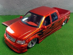 1/18 フォード F150 SUPER CREW JADA