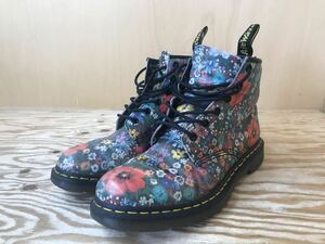 mB 80 ドクターマーチン Dr.MARTENS レースアップブーツ 花柄 フラワー 6ホール AW006 UK9 27.5cm? ※スレ、汚れ、傷などの難多め、現状品