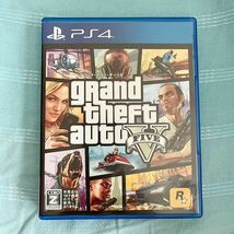 PS4 Play Station 4 グランド セフト オート V Grand Theft Auto V GTA マップ付 中古美品 ネコポス匿名配送込_画像1