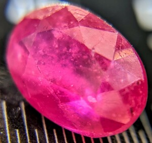 天然ルビー 2.15ct 天然石 ルース jewelry RUBY 希少宝石 裸石 パワーストーン お守り 宝石 鋼玉 誕生石 売り切り 卸 ブラッドレッドカラー