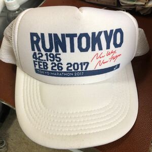 アシックス　2017 東京マラソン　キャップ　未使用　フリーサイズ　白／紺
