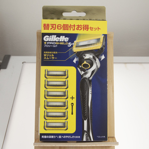 【Gillette】ジレット「PROSHIELD/プロシールド5+1」本体+替刃6個付お得セット 髭剃り カミソリ【未使用】