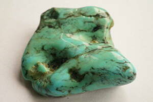 希少！35年前の未使用在庫品！上質アリゾナ産色合い鮮やか天然トルコ石原石61ct