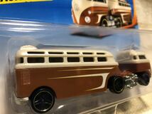 ■新品購入！未開封レア絶版！Hot Wheels ホットウィール ワーゲントラックスターズ　セピアVW TRACK STARS CUSTOM VOLKSWAGEN HAULER_画像3