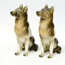 あ//A6184 　ROYAL DUX BOHEMIA ロイヤルダックスボヘミア　犬　置物　2体　シェパード　シベリアンハスキー　陶器製