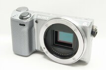 【適格請求書発行】美品 SONY ソニー NEX-5T ボディ ミラーレス一眼カメラ シルバー 元箱付【アルプスカメラ】231026e_画像2