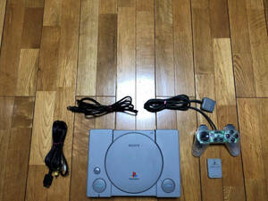初代 PlayStation　プレイステーション PS1 プレステ1 SCPH-7000　本体　SONY/ソニー 製造 : MIYUKI S