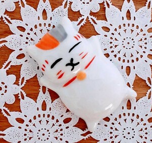 即決 新品 陶器製 ネコ 猫 ねこ 三毛猫 ミケネコ 箸置き カトラリーレスト 検: 夏目友人帳 にゃんこ先生 ニャンコ先生 フィギュア オブジェ