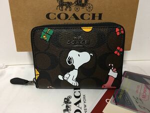 【未使用・送料無料】COACH×スヌーピー財布★二つ折り　コンパクト★コーチ　CE708