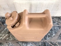 【米軍放出品】☆未使用品 ウォータータンク ポリタンク ジェリカン 5GAL 20L キャンプ アウトドア (120)☆CK17AA_画像7