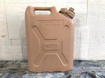 【米軍放出品】☆未使用品 ウォータータンク ポリタンク ジェリカン 5GAL 20L キャンプ アウトドア (120)☆CK17AA_画像4