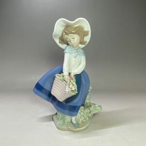 LLADRO リヤドロ フィギュリン 花 陶器人形 女の子 インテリア 置物 少女 陶器