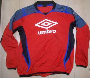 USED★UMBRO(アンブロ）☆UBS4122☆ピステ長袖プルオーバーシャツ☆赤☆サイズＳ（身長165，胸囲88）