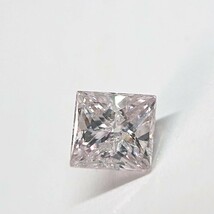 天然 0.164 ct ピンク ダイヤモンド Natural untreated 0.164ct Light Pink I2 ルース 裸石_画像3