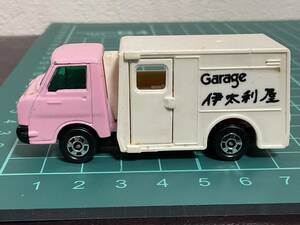 トミカ　当時物　日本製　１９７８年　ISUZU garage 伊太利屋　1種　中古