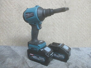 (1468) 比較的美品 MAKITA マキタ 充電式エアダスタ AS001G + MAKITA 40V 純正バッテリー BL4050F 2個