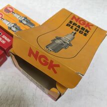 c584 60 未使用 スパークプラグ NGK BP5ES TOYOTA W16EX-U まとめて 4個 点火プラグ 着火 パーツ 交換 使用可能かは不明 外箱痛み有り_画像2