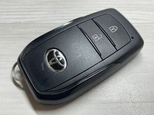 Toyota Yaris Оригинальный смарт-ключ 2 кнопки База 231451-2550 Гравировка 007-AH0011 Yaris Cross Aqua MXPH10 KSP210 Пульт дистанционного управления без ключа DENSO