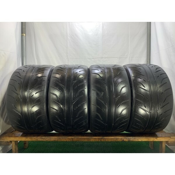 ダンロップ DIREZZA ZⅡ スタースペック 295/30R18 94W 4本/札幌市手渡し可/中古オンロードタイヤ(夏タイヤ) F_126