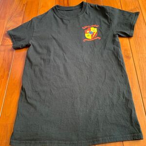 沖縄 米軍放出品 　シャツ おしゃれ　BLACK (管理番号WX221)