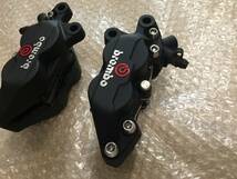 【送料込み】brembo　ブレンボキャリパー左右　４０ミリピッチ　40mm　キャスティング_画像3