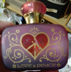 【2月末迄値下げ延長！】LOVE&PEACEⅡ オードパルファム 50ml 残量2割