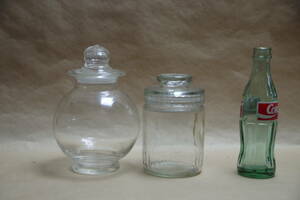 ガラス瓶2P　硝子保存瓶　蓋付　昭和レトロ