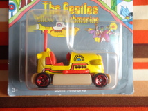 HOTWHEELS ◇◆ The Beatles Yellow Submarine ◆◇ イエロー サブマリン BUMP AROUND ホットウィール_画像2