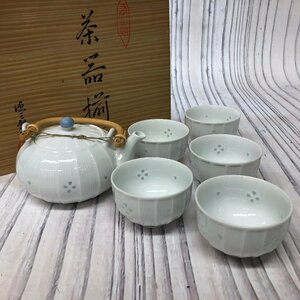 m001 X(80) 未使用 有田焼 徳三郎作 茶器揃 共箱入 蛍焼 急須 湯呑 ほたる彫 煎茶道具 和食器 茶碗