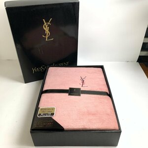 f001 O 未使用保管品 Yves Saint Laurent イブサンローラン 140 x 250 アクリルボアシーツ 寝具 4231-4750 ロゴ 刺繍 10 ピンク系