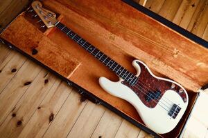 フェンダー　プレシジョンベース　1974ヴィンテージ　Fender Precision Bass vintage