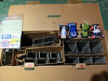 【IJ17-06】【200サイズ】TAMIYA サーキットコース+ミニ四駆４台 セット/タミヤ/ジャンク扱い/※傷汚れ 外箱イタミあり_画像3