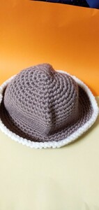 ニット帽　帽子　シンプル　ブラウン　オフホワイト　キッズ　53cm前後　バケットハット　手編み　ハンドメイド　茶色　生成り　ウール混
