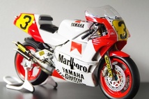 ★1/12 Marlboro YAMAHA YZR500(OW98) 塗装完成品（ハセガワ製）_画像4